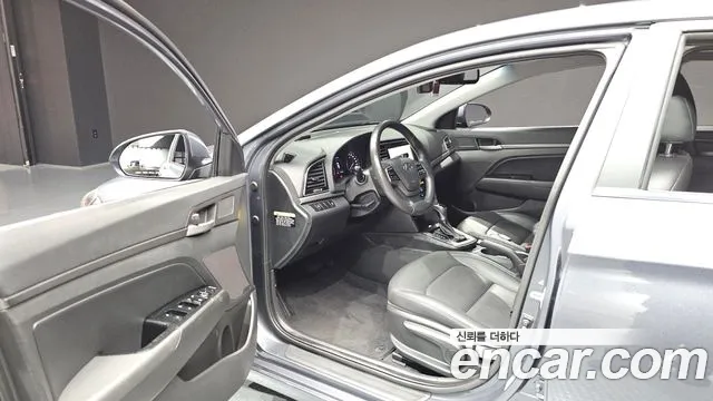 Hyundai Avante 2016 thumb 10
