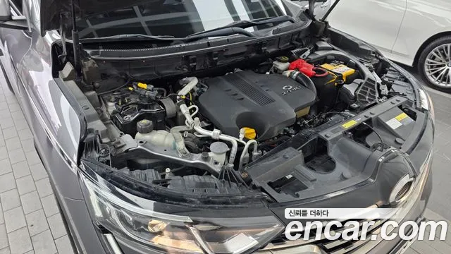 Renault-KoreaSamsung Koleos 2019 thumb 6