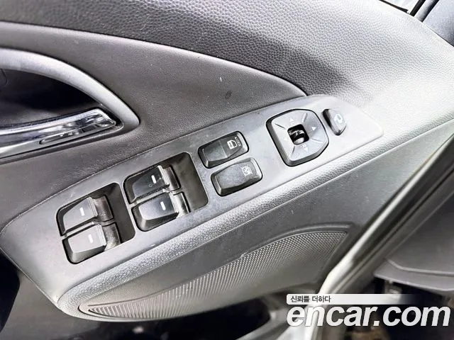 Hyundai Tucson 2012 thumb 8