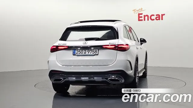 Mercedes-Benz GLC 2024 thumb 3