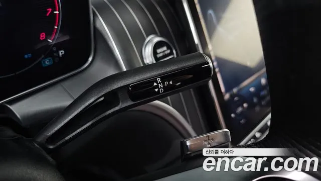 Mercedes-Benz GLC 2024 thumb 8