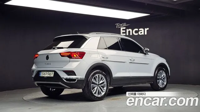 Volkswagen T-Roc 2021 thumb 2