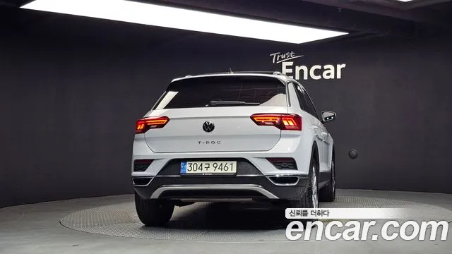 Volkswagen T-Roc 2021 thumb 4