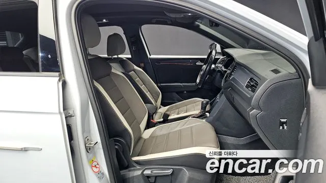 Volkswagen T-Roc 2021 thumb 11