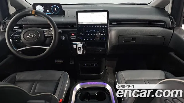 Hyundai Staria 2024 thumb 7