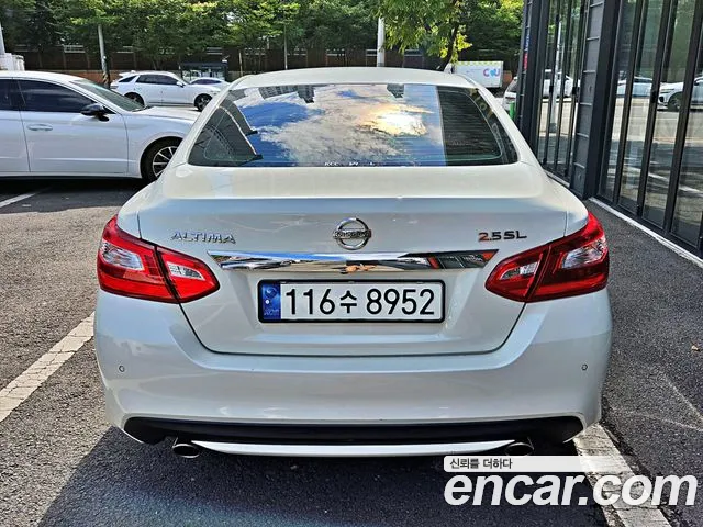 Nissan Altima 2017 thumb 6