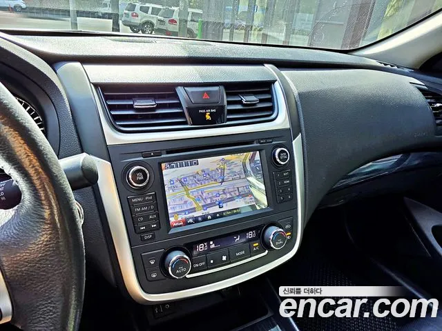 Nissan Altima 2017 thumb 9