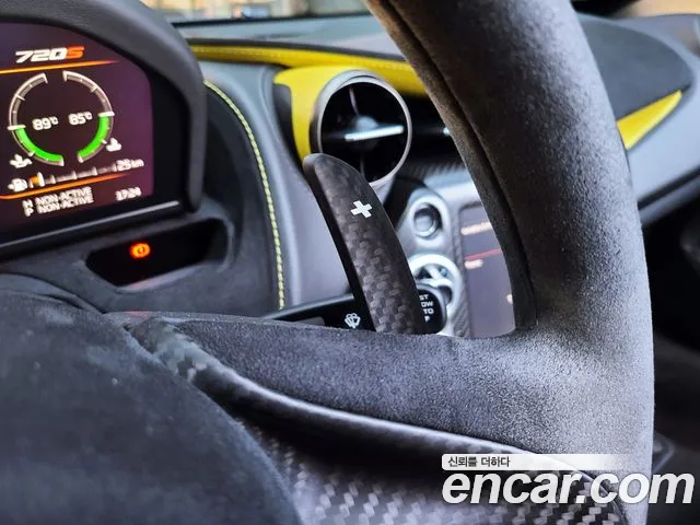 Mclaren 720S 2019 thumb 9