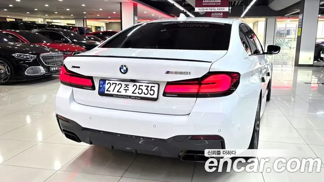 BMW 5-Series 2023 thumb 5