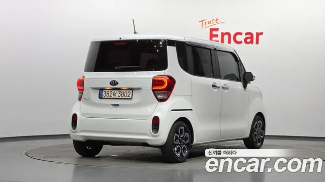 Kia Ray 2018 thumb 2