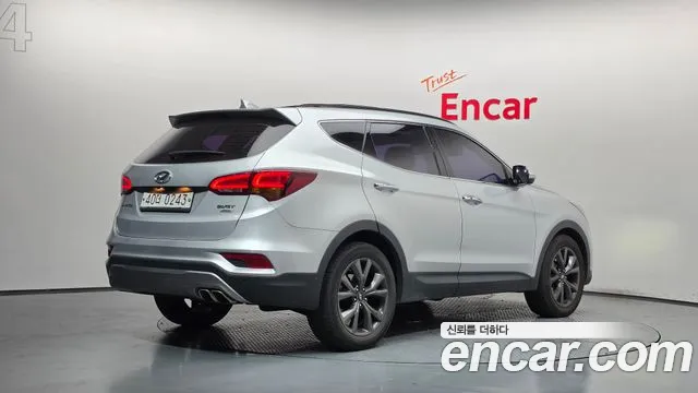 Hyundai Santa Fe 2015 thumb 2