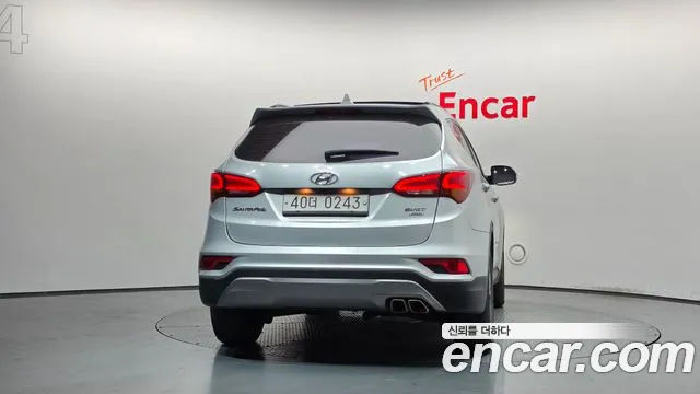 Hyundai Santa Fe 2015 thumb 4