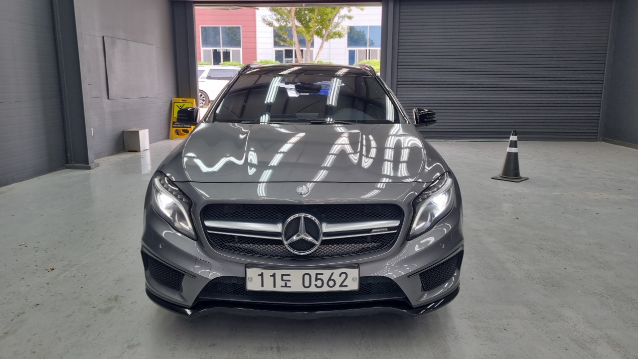 Mercedes-Benz GLA 2015 thumb 3