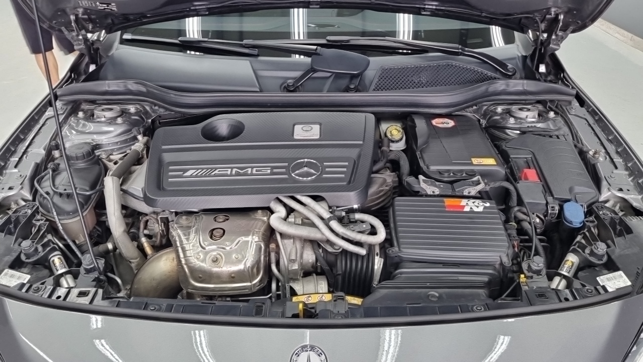 Mercedes-Benz GLA 2015 thumb 6