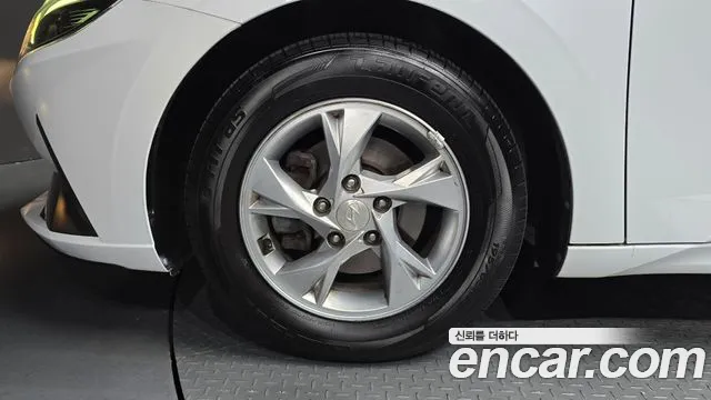 Hyundai Avante 2021 thumb 4