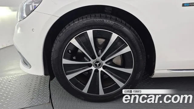 Mercedes-Benz E-Класс 2021 thumb 5