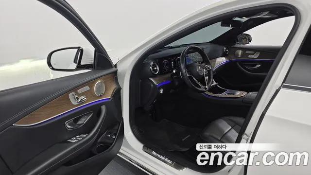 Mercedes-Benz E-Класс 2021 thumb 10