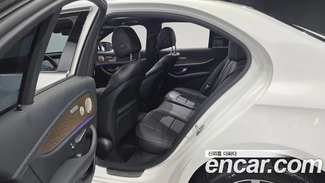 Mercedes-Benz E-Класс 2021 thumb 11