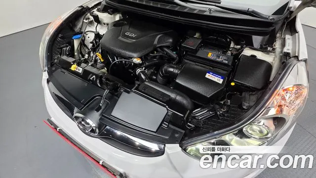 Hyundai Avante 2013 thumb 5
