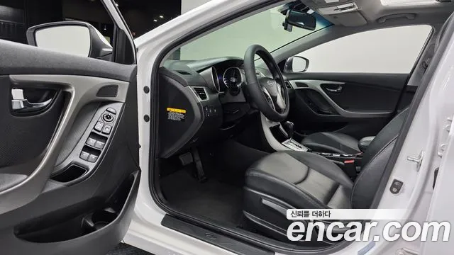 Hyundai Avante 2013 thumb 9
