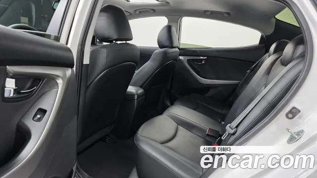 Hyundai Avante 2013 thumb 11