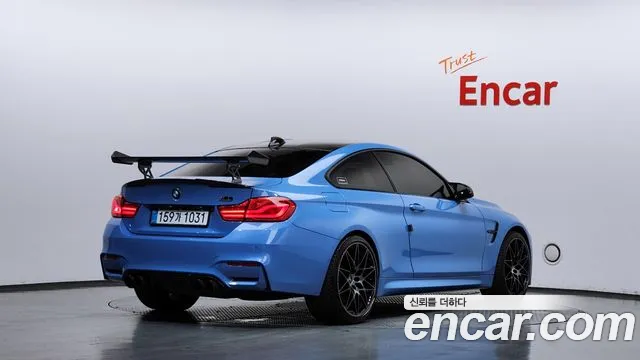 BMW M4 2018 thumb 2