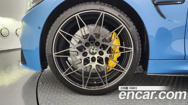 BMW M4 2018 thumb 5