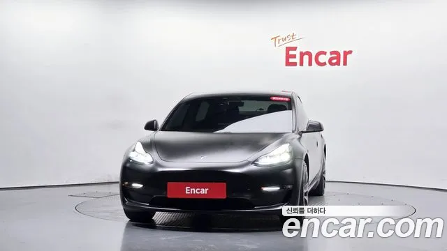 Tesla Model 3 2021 thumb 2