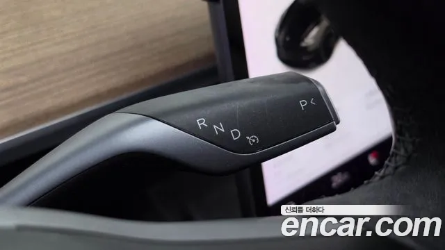 Tesla Model 3 2021 thumb 8