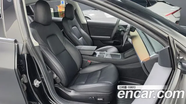 Tesla Model 3 2021 thumb 10