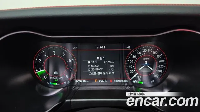 Ford Mustang Mach-E 2021 thumb 8
