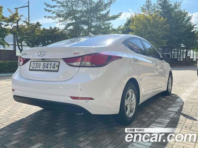 Hyundai Avante 2015 thumb 4