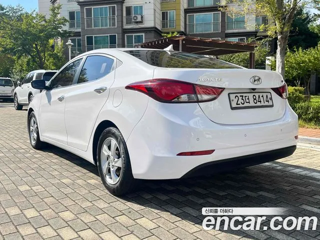 Hyundai Avante 2015 thumb 6