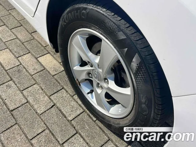 Hyundai Avante 2015 thumb 7