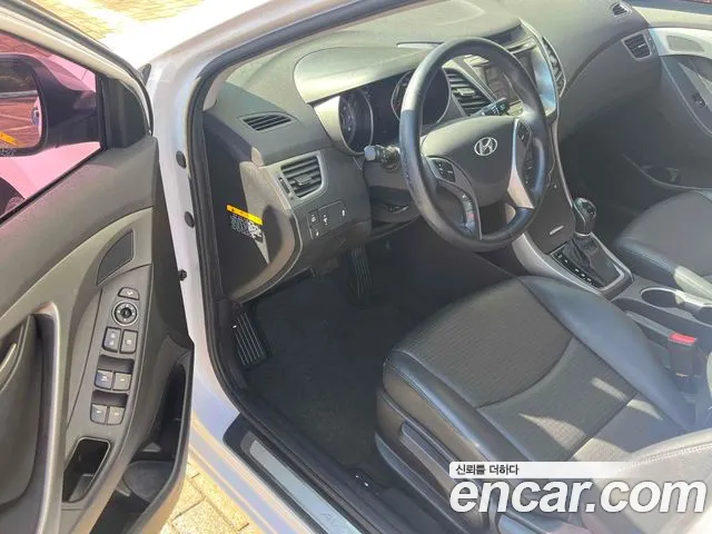Hyundai Avante 2015 thumb 9