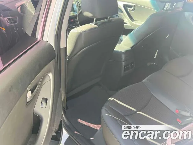 Hyundai Avante 2015 thumb 10