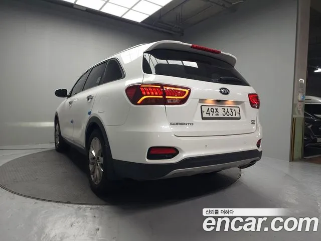 Kia Sorento 2018 thumb 4