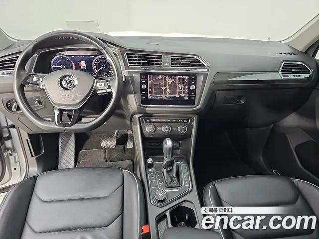 Volkswagen Tiguan 2018 thumb 5