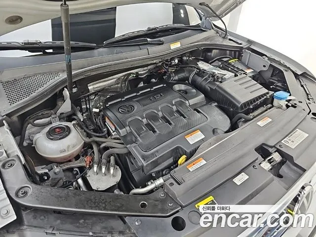 Volkswagen Tiguan 2018 thumb 6