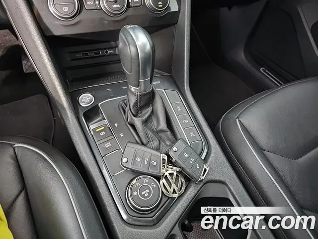 Volkswagen Tiguan 2018 thumb 8