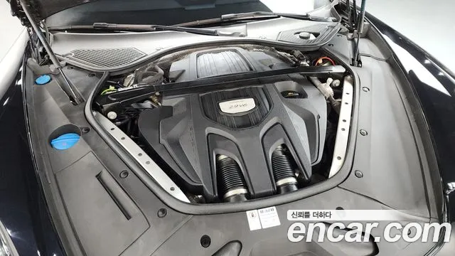 Porsche Panamera 2021 thumb 6