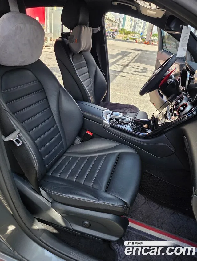 Mercedes-Benz GLC 2017 thumb 8