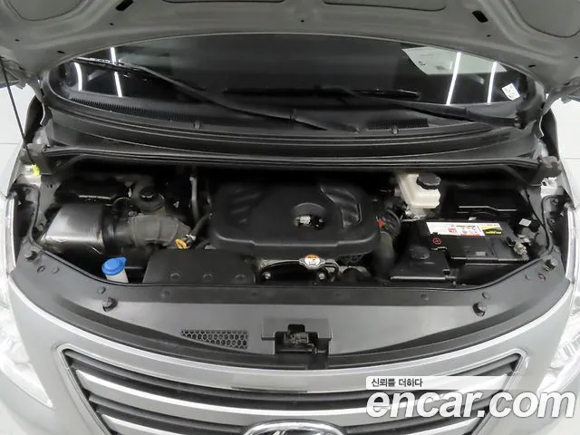 Hyundai Starex 2017 thumb 6