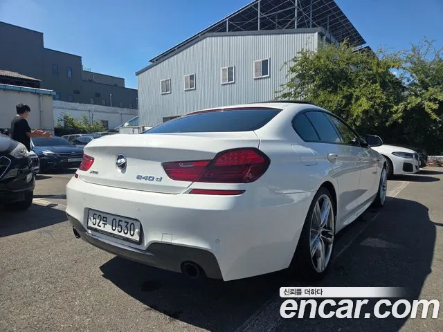 BMW 6-Series 2016 thumb 6