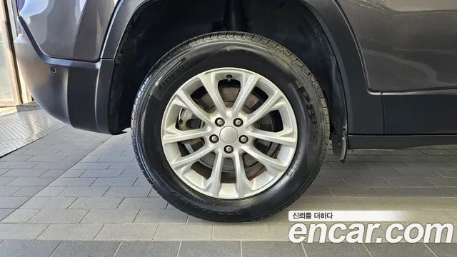 Jeep Cherokee 2019 thumb 5