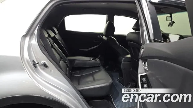 KG_Mobility_Ssangyong KORANDO 2014 thumb 12