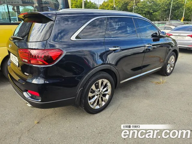 Kia Sorento 2018 thumb 5