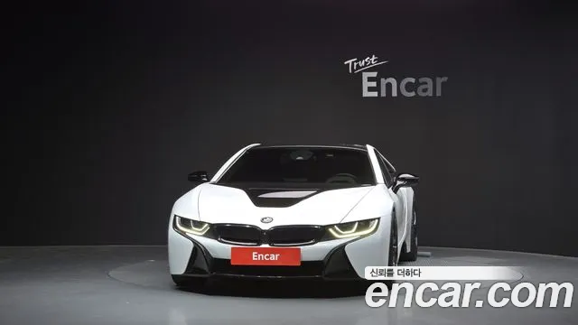 BMW i8 2016 thumb 3