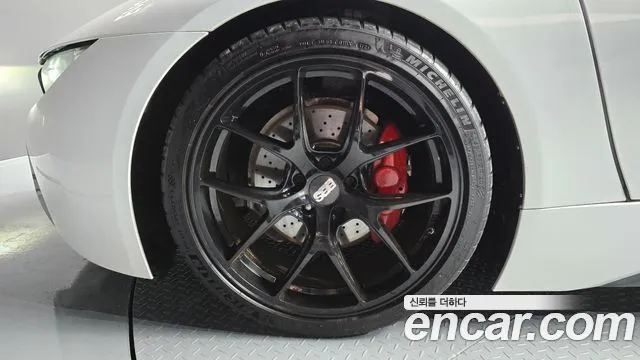 BMW i8 2016 thumb 5