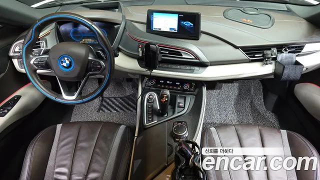 BMW i8 2016 thumb 7